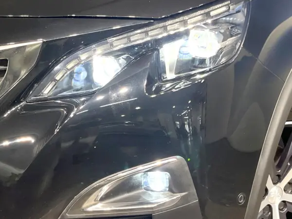 2019 Peugeot 5008 — photo 8 | Tuminion Kenya