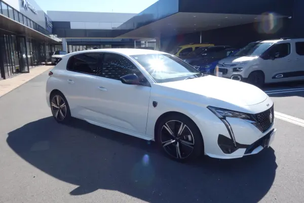 2022 Peugeot 308 — photo 2 | Tuminion Kenya
