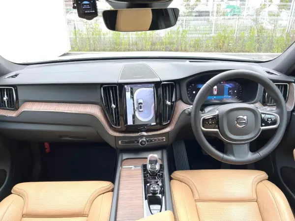 2022 Volvo Xc60 — photo 2 | Tuminion Kenya