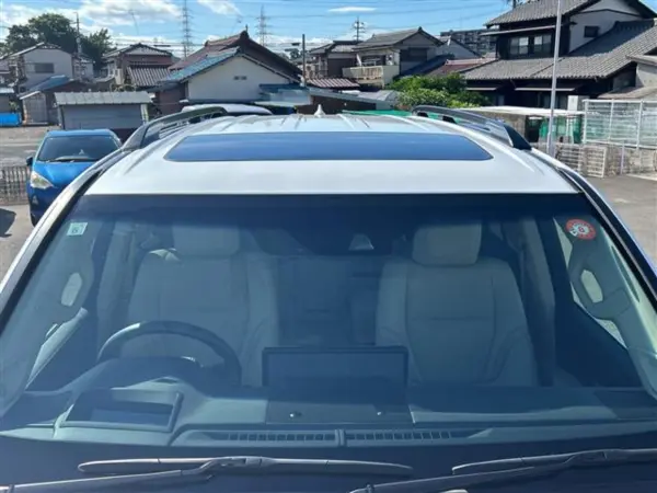 2023 Toyota Landrcuiser 300 — photo 9 | Tuminion Kenya