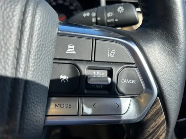 2023 Toyota Landrcuiser 300 — photo 7 | Tuminion Kenya
