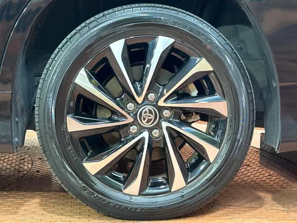 2023 Toyota Noah — photo 9 | Tuminion Kenya