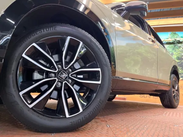 2023 Honda Vezel — photo 9 | Tuminion Kenya