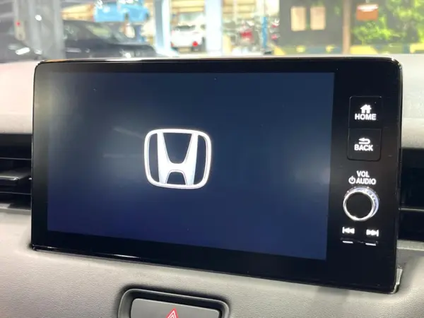 2023 Honda Vezel — photo 3 | Tuminion Kenya