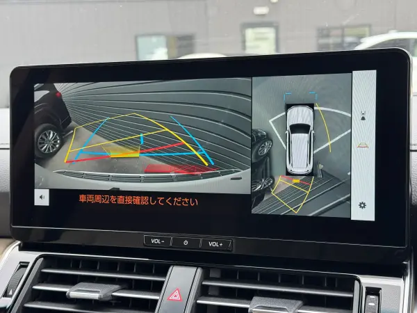 2025 Toyota Landrcuiser 300 — photo 8 | Tuminion Kenya