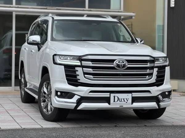 2025 Toyota Landrcuiser 300 — photo 2 | Tuminion Kenya