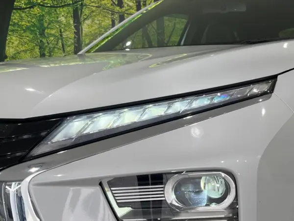 2021 Mitsubishi Eclipse Cross — photo 8 | Tuminion Kenya