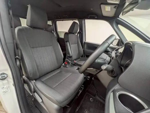 2024 Toyota Noah — photo 7 | Tuminion Kenya