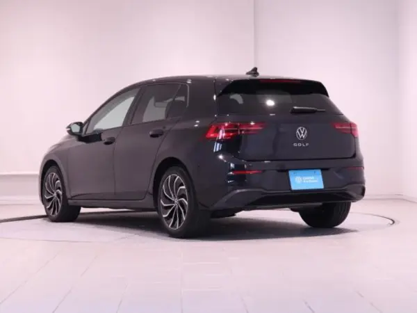 2023 Volkswagen Golf — photo 7 | Tuminion Kenya