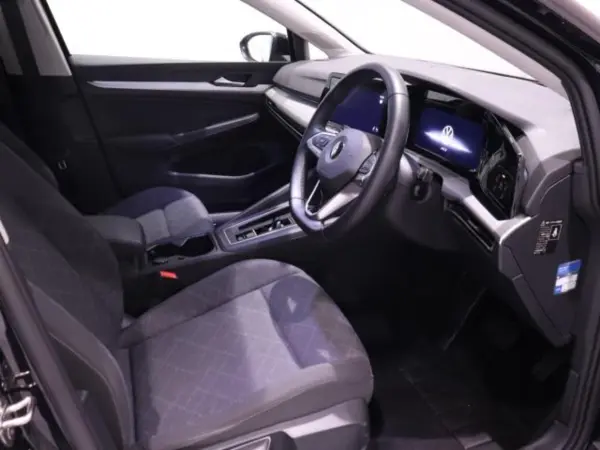 2023 Volkswagen Golf — photo 9 | Tuminion Kenya