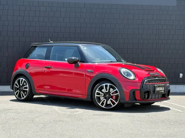 2022 Mini Cooper — photo 9 | Tuminion Kenya