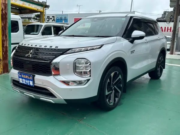 2024 Mitsubishi Outlander — photo 2 | Tuminion Kenya