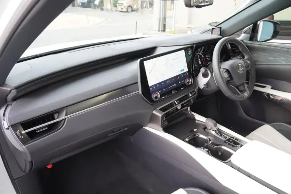 2025 Lexus Rx — photo 9 | Tuminion Kenya