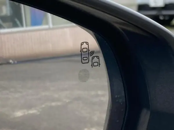 2021 Peugeot 3008 — photo 9 | Tuminion Kenya