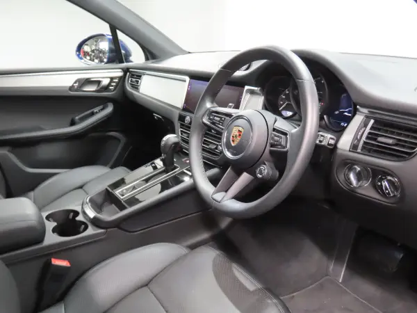 2024 Porsche Macan — photo 7 | Tuminion Kenya