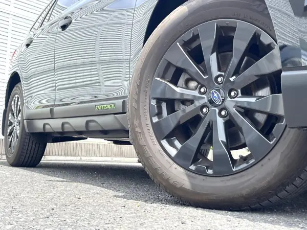2021 Subaru Legacy Outback — photo 9 | Tuminion Kenya