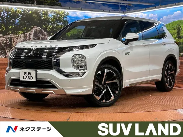2022 Mitsubishi Outlander — photo 1
