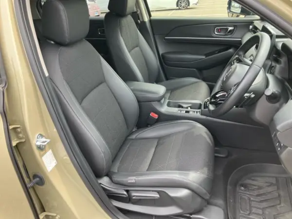 2023 Honda Vezel — photo 7 | Tuminion Kenya