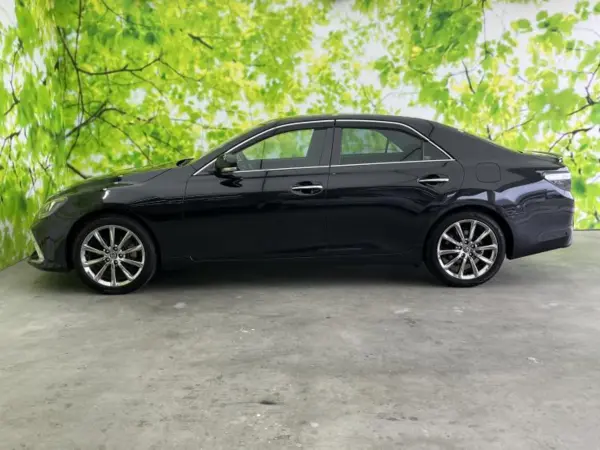 2019 Toyota Mark  X — photo 2 | Tuminion Kenya
