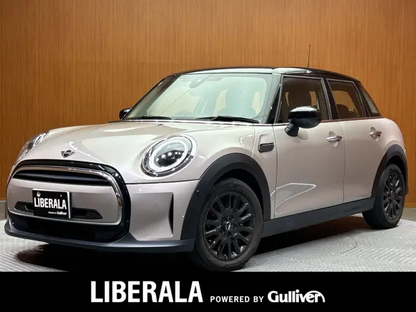 2021 Mini Cooper — photo 1