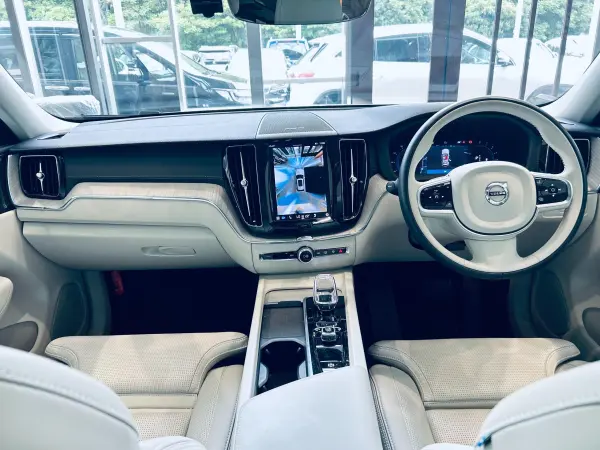 2024 Volvo Xc60 — photo 2 | Tuminion Kenya