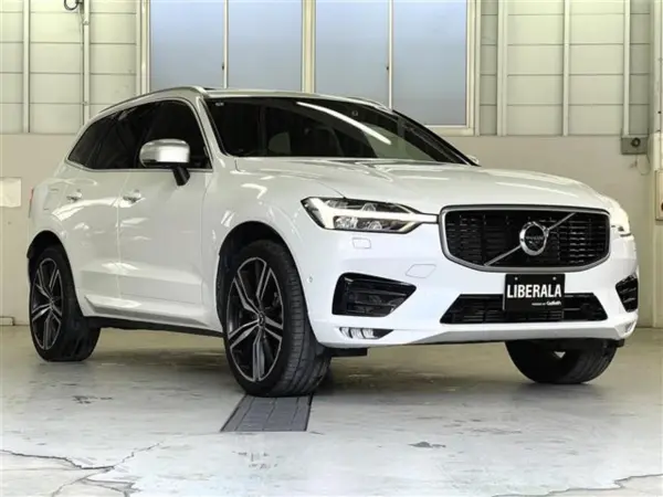 2018 Volvo Xc60 — photo 8 | Tuminion Kenya