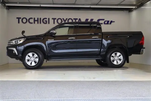 2018 Toyota Hilux — photo 2 | Tuminion Kenya