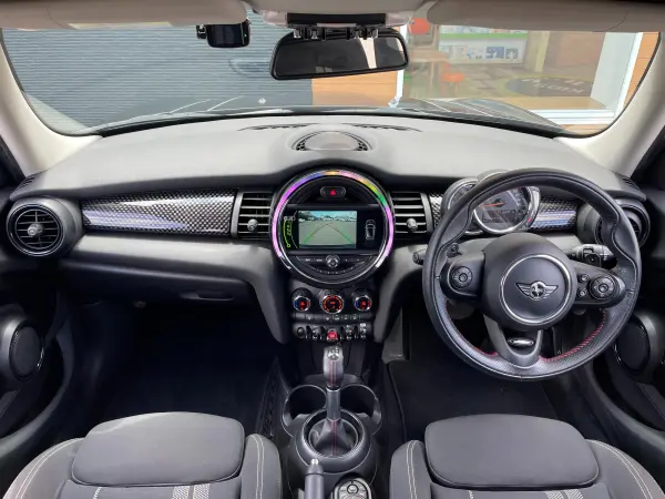 2018 Mini Cooper — photo 2 | Tuminion Kenya