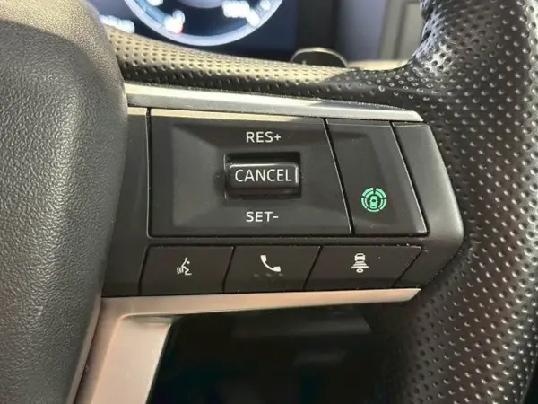 2022 Mitsubishi Outlander — photo 8 | Tuminion Kenya