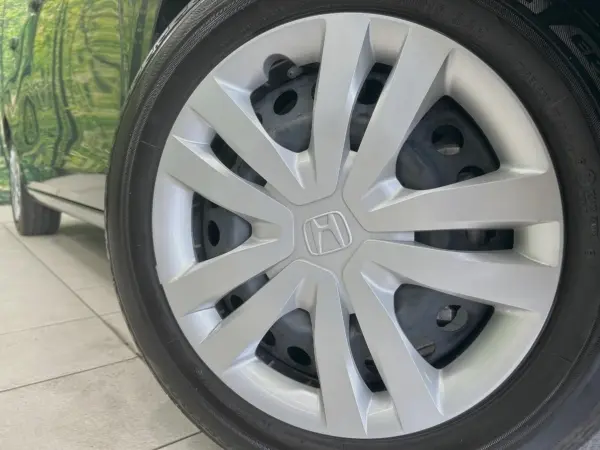 2024 Honda Fit — photo 8 | Tuminion Kenya