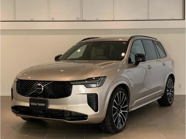 Volvo XC90 Ultra T8 AWD Plug-in Hybrid 4WD (Beige) — 2025, 6,000km, for sale in Kenya