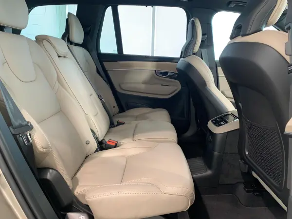 2025 Volvo Xc90 — photo 8 | Tuminion Kenya