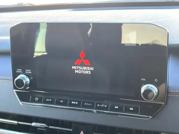 2022 Mitsubishi Outlander — photo 3 | Tuminion Kenya