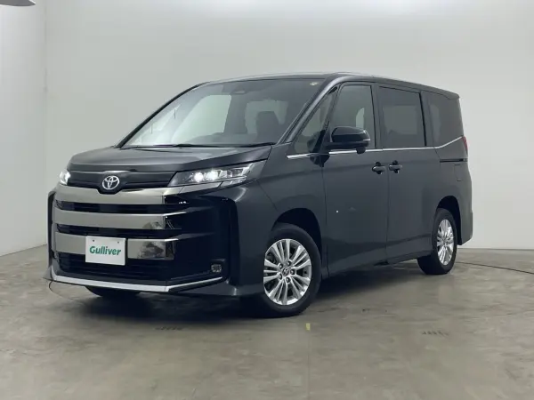 2023 Toyota Noah — photo 9 | Tuminion Kenya