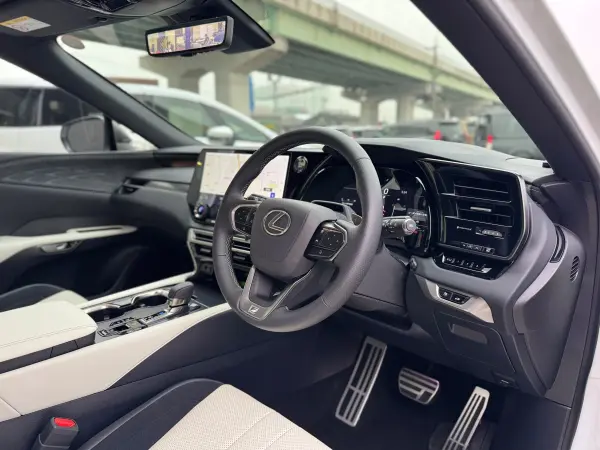 2025 Lexus Rx — photo 9 | Tuminion Kenya