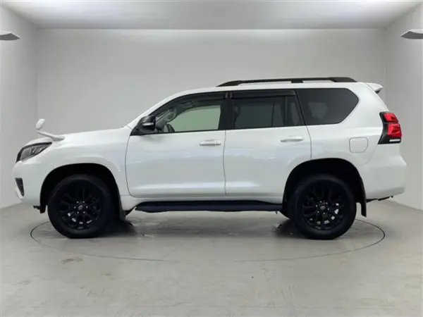 2022 Toyota Landcruiser Prado — photo 9 | Tuminion Kenya