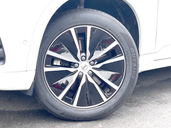 2021 Volvo Xc90 — photo 9 | Tuminion Kenya