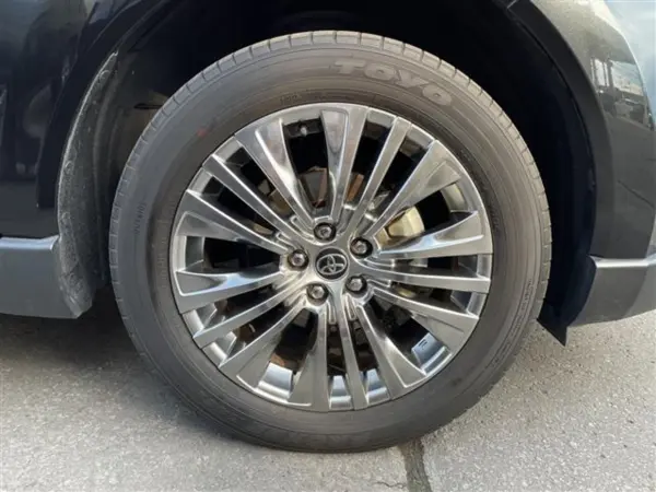 2024 Toyota Harrier — photo 8 | Tuminion Kenya