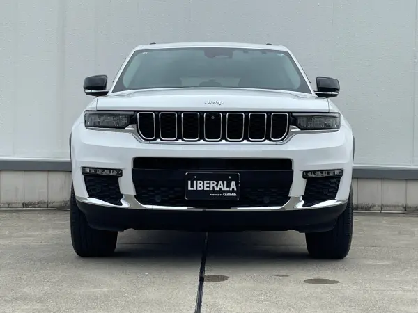 2023 Jeep Grand Cherokee — photo 8 | Tuminion Kenya