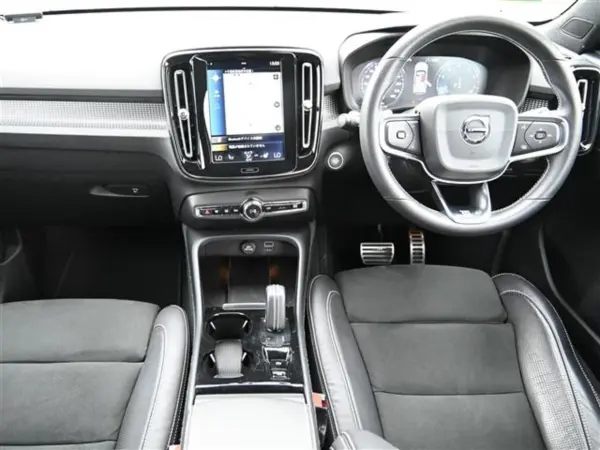 2019 Volvo Xc40 — photo 2 | Tuminion Kenya