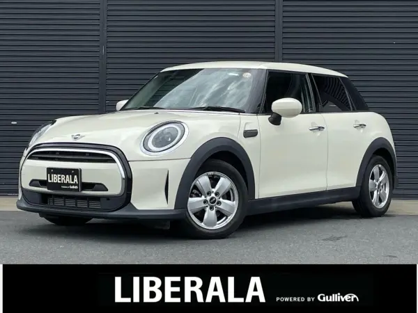 2022 Mini Cooper — photo 1