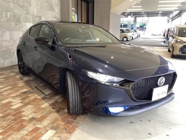 2023 Mazda 3 Fastback — photo 9 | Tuminion Kenya