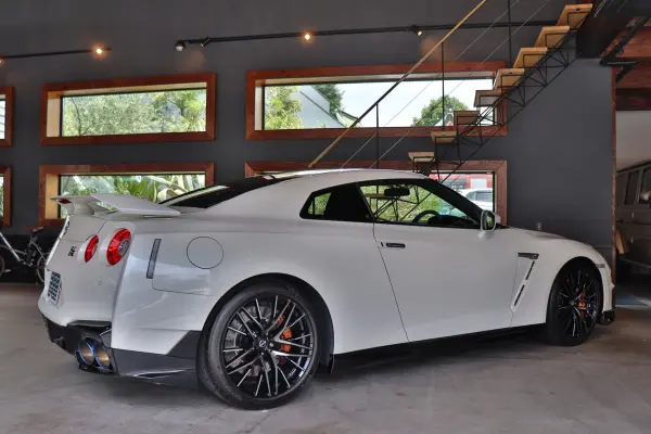 2025 Nissan Gt-r — photo 7 | Tuminion Kenya