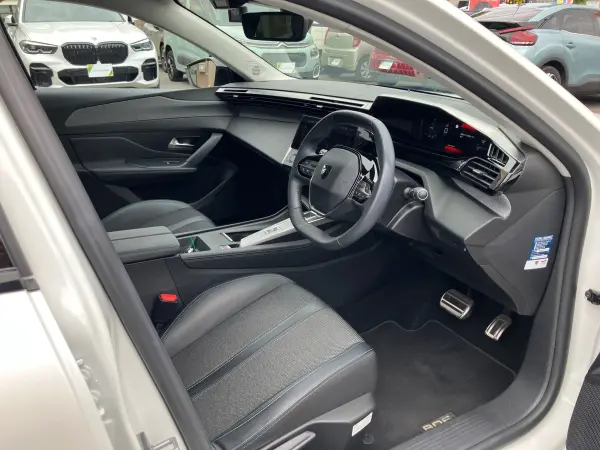 2023 Peugeot 308 — photo 7 | Tuminion Kenya
