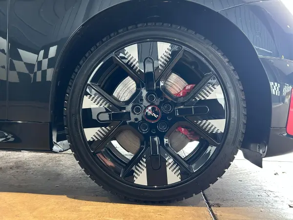 2025 Mini Cooper — photo 7 | Tuminion Kenya