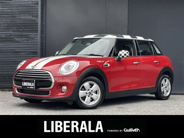 Mini Cooper D 5 Door Navigation Package Bluetooth Backup Camera Driving Assist Adaptive Cruise Control Collision Mitigation Brake Pepper Package Light Package Comfort Access (Blazing Red)