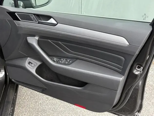 2024 Volkswagen Passat — photo 7 | Tuminion Kenya