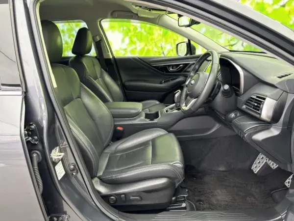 2022 Subaru Legacy Outback — photo 7 | Tuminion Kenya