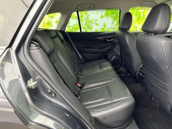2022 Subaru Legacy Outback — photo 8 | Tuminion Kenya