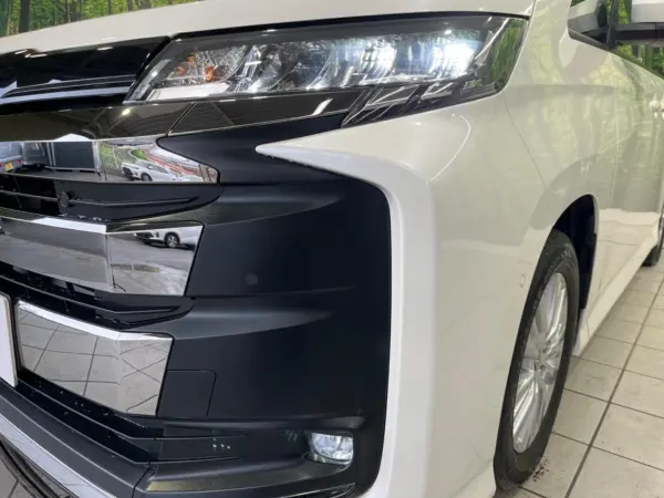 2022 Toyota Noah — photo 8 | Tuminion Kenya